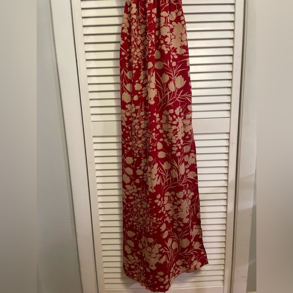 Fortunate One Maxi Dress. Size Small. Red pattern - Picture 9 of 11